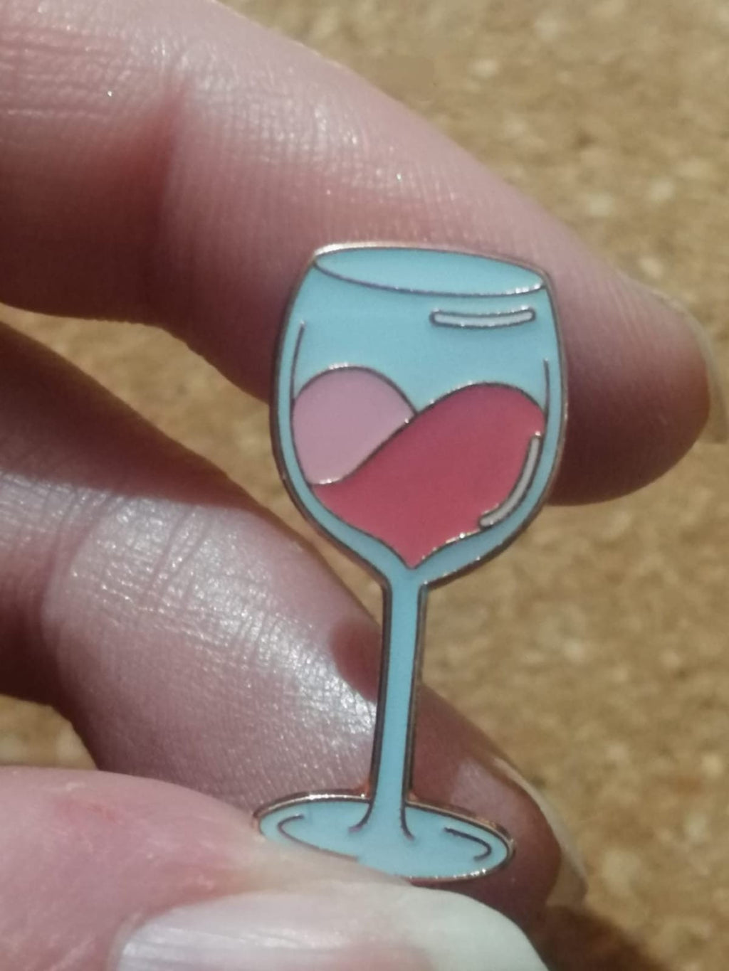 Enamel Pin Cute heart-shaped red wine, white wine or pink wine chalice, goblet, glass - soft enamel lapel pin/brooch/badge wine lovers gift